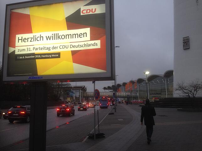Bild 16: Der CDU-Parteitag in Hamburg im Liveticker