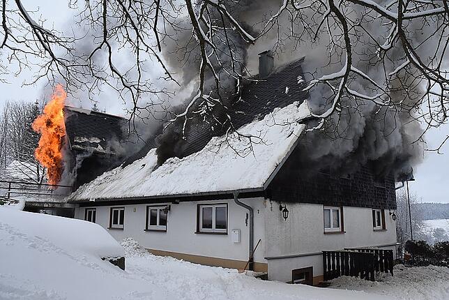 Bild 7: Bilder vom Großeinsatz der Feuerwehr