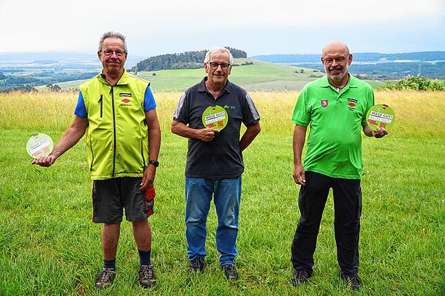 &bdquo;Wege gut &ndash; alles gut.&ldquo; Unter diesem Motto befestigt der Schwarzwaldverein Tengen in diesen Tagen grüne runde Schilder ...