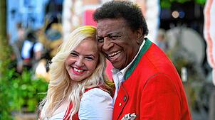 Bild : Michelle, eine Dragqueen und Roberto Blanco – Alle kommen zu Klums „HeidiFest“