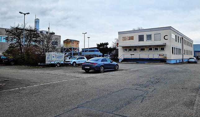 Ein Hektar Fläche misst das ehemalige Telekom-Areal in der Müllerstraße in Jettenhausen, das mit einem Hochhaus und L-förmigen ...