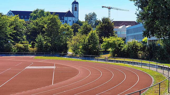 Die Sportanlage Burgerfeld liegt im Zentrum von Kreuzlingen, weniger als einen Kilometer von Deutschland entfernt.