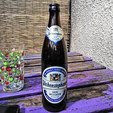 Hoch im Kurs bei den Schotten ist natürlich deutsches Bier, wie hier ein Weihenstephan.