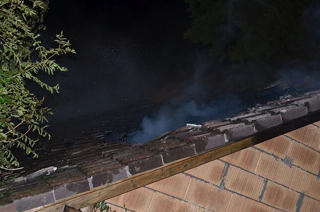 Bild 11: Bilder vom Scheunenbrand in Klengen